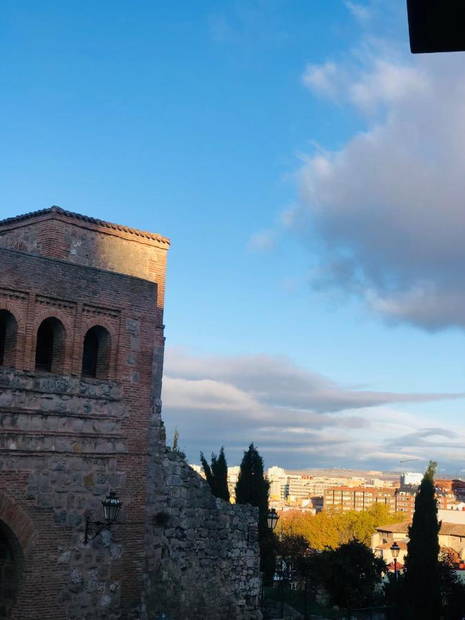 El Capricho Del Arco_Apartamentos Burgos Catedral Buitenkant foto